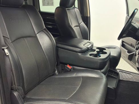 Used 2018 RAM 2500 Laramie image 37