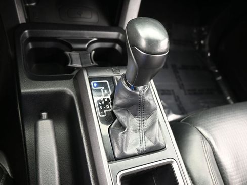 Used 2021 Toyota Tacoma SR5 image 31