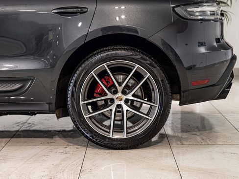 Used 2023 Porsche Macan S image 8