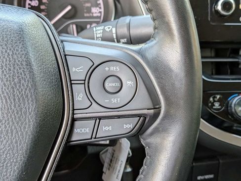 Used 2022 Toyota Camry SE FWD image 27