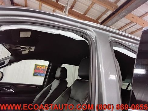Used 2022 Chevrolet Suburban Premier image 22