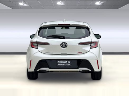 Used 2019 Toyota Corolla XSE image 9