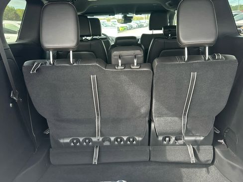 New 2026 Chrysler Pacifica Select image 10