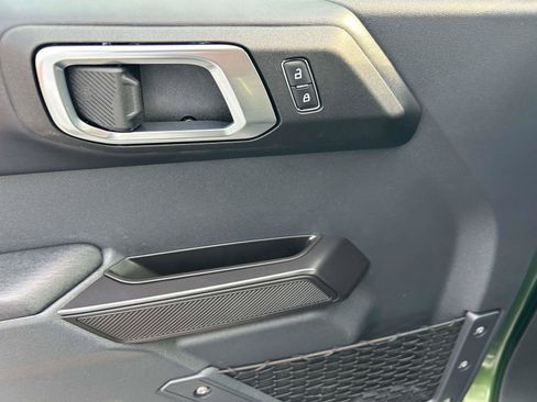 Used 2025 Ford Bronco Outer Banks AWD/4WD image 19
