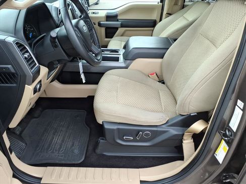 Used 2015 Ford F150 XLT w/ Equipment Group 302A Luxury image 6