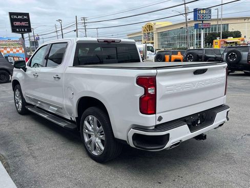 Certified 2023 Chevrolet Silverado 1500 High Country w/ Technology Package AWD/4WD image 5