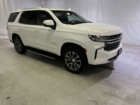 Used 2022 Chevrolet Tahoe LT w/ LT Signature Plus Package AWD/4WD image 2