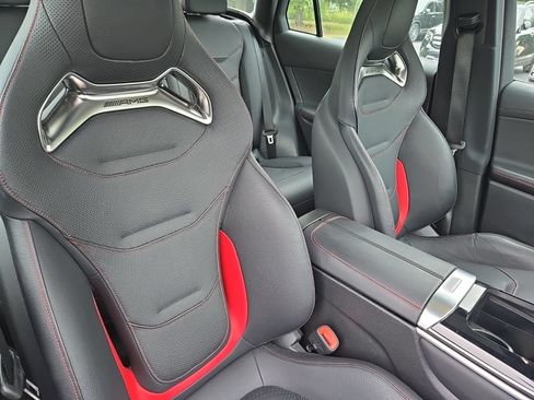 Used 2024 Mercedes-Benz GLC 43 AMG 4MATIC image 11