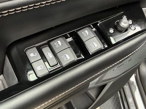 New 2025 Jeep Wagoneer Series II AWD/4WD image 9