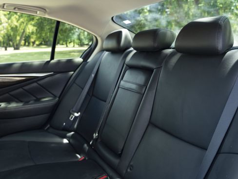 Used 2018 INFINITI Q50 Luxe RWD image 18