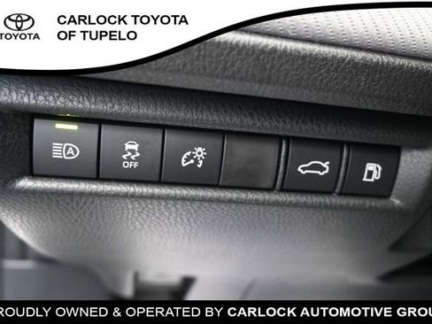 Used 2026 Toyota Camry SE FWD image 21