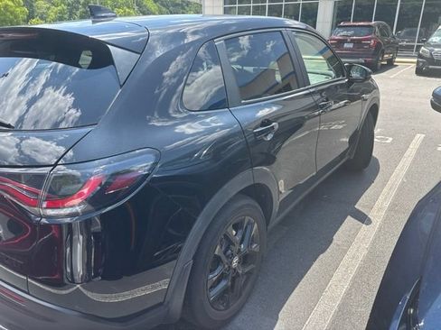 Used 2024 Honda HR-V Sport image 7
