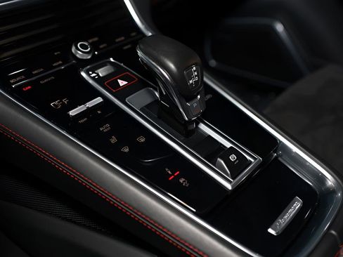 Used 2021 Porsche Panamera GTS w/ Premium Package image 26