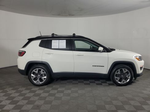 Used 2020 Jeep Compass Limited FWD image 3