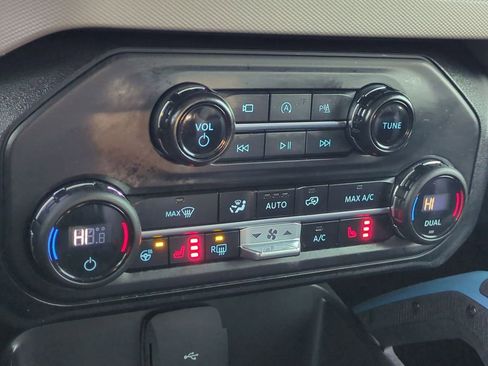 Certified 2024 Ford Bronco Wildtrak image 33