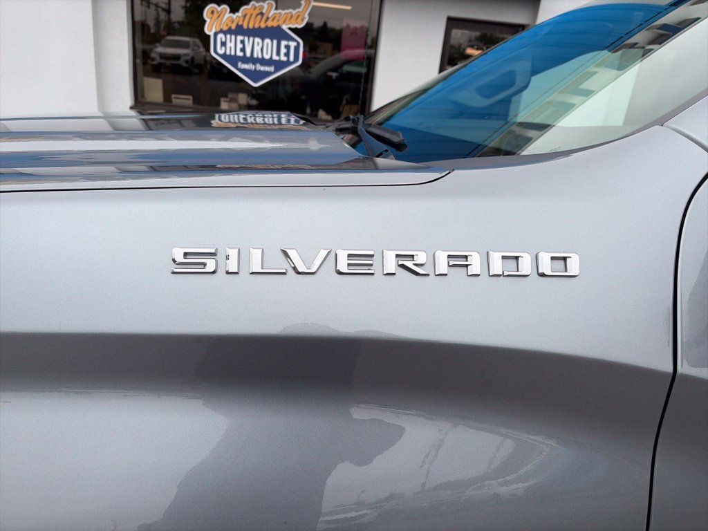 Used 2019 Chevrolet Silverado 1500 LT w/ All-Star Edition AWD/4WD image 10