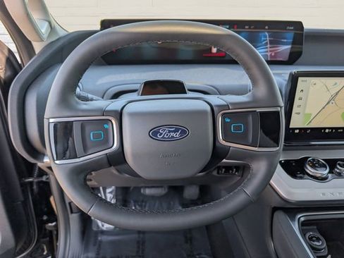 New 2026 Ford Expedition Active RWD image 15