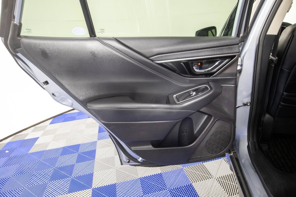 Used 2023 Subaru Outback Limited AWD/4WD image 14