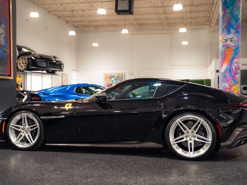 Used 2025 Ferrari 12Cilindri RWD image 50