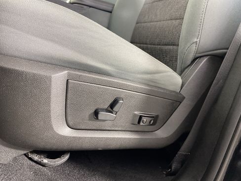 Used 2019 RAM 1500 Big Horn AWD/4WD image 17