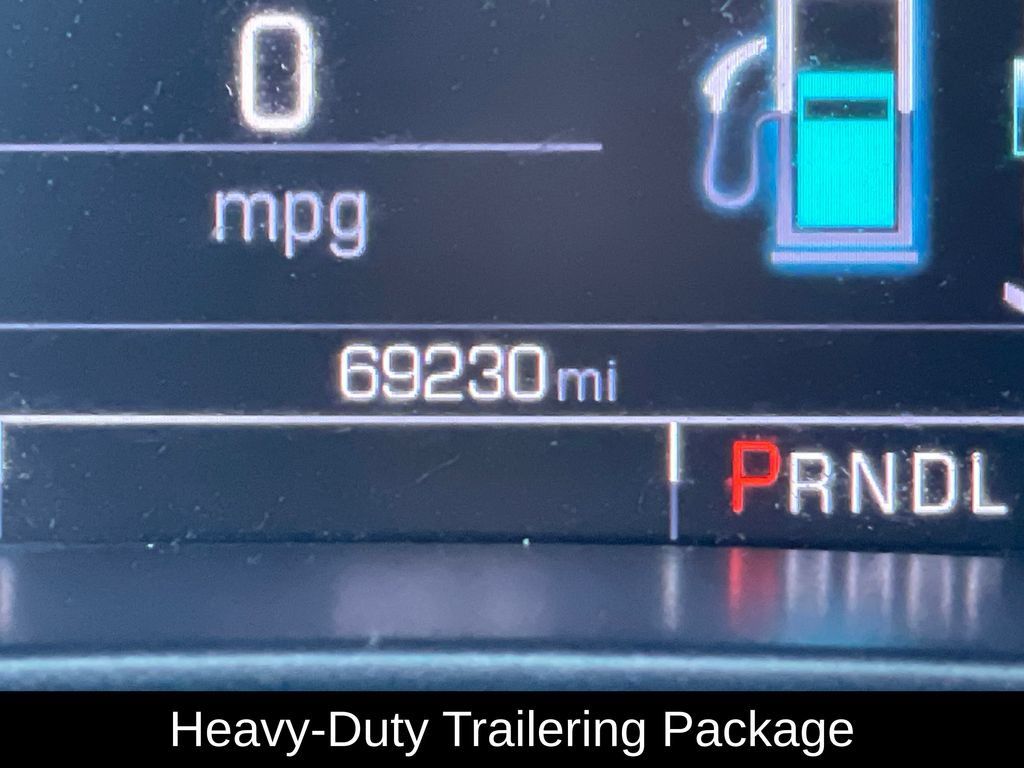 Used 2017 Chevrolet Colorado LT w/ LT Convenience Package RWD image 13