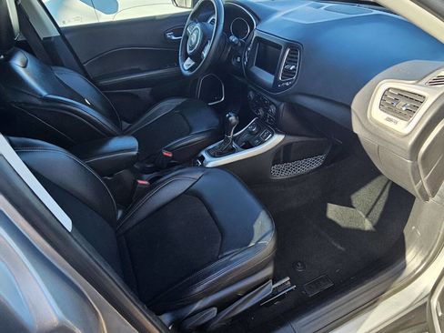 Used 2021 Jeep Compass Latitude w/ Sun and Sound Group image 8