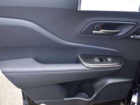Certified 2026 Toyota Crown Platinum AWD/4WD image 19