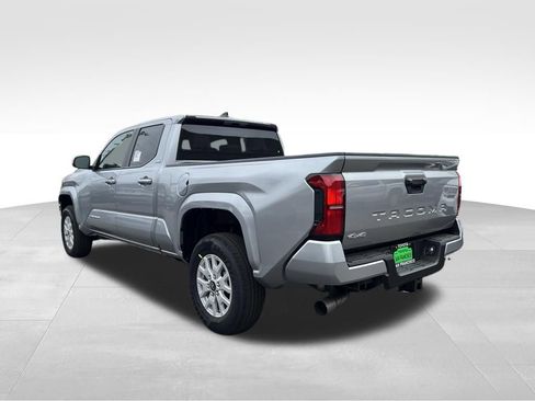 New 2025 Toyota Tacoma SR5 AWD/4WD image 3