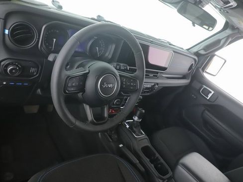 Used 2025 Jeep Wrangler Unlimited Rubicon 4xe w/ Safety Group image 17