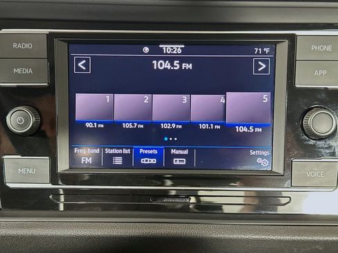 Used 2024 Volkswagen Jetta SE image 21