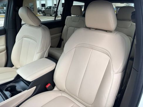 New 2026 Jeep Grand Cherokee L Limited AWD/4WD image 14