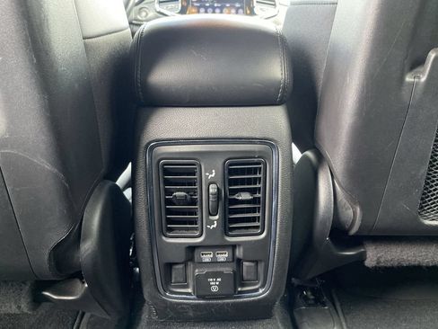Used 2021 Jeep Grand Cherokee Limited AWD/4WD image 42