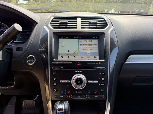 Used 2018 Ford Explorer Sport w/ Equipment Group 401A AWD/4WD image 13