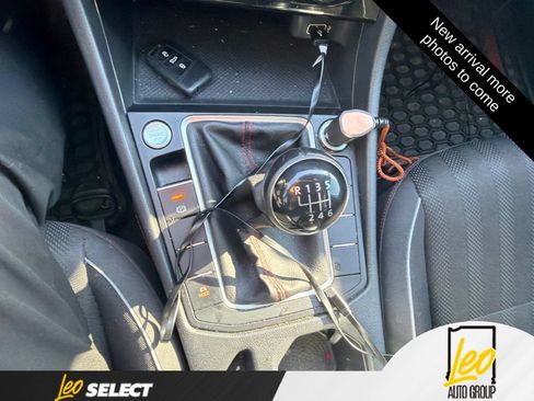 Used 2019 Volkswagen Jetta GLI FWD image 9