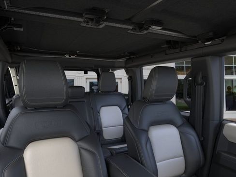 New 2026 Ford Bronco Outer Banks AWD/4WD image 12