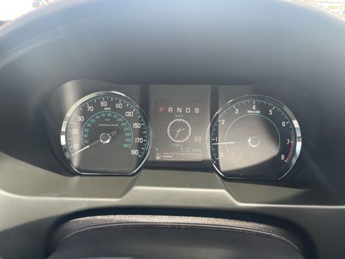 Used 2015 Jaguar XF Portfolio RWD image 23