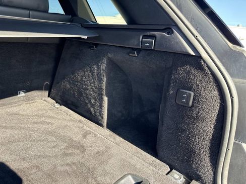 Used 2020 Land Rover Range Rover Sport SE image 11