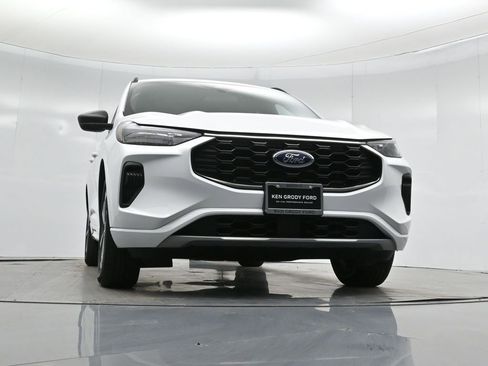 Certified 2023 Ford Escape ST-Line w/ Equipment Group 301A image 45