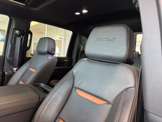 Used 2025 GMC Sierra 2500 AT4 w/ AT4 Premium Plus Package AWD/4WD image 19