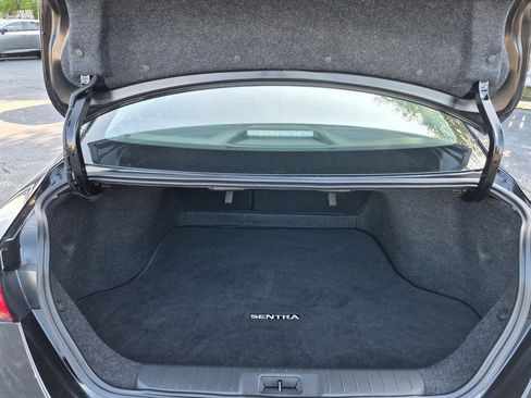 Used 2022 Nissan Sentra SR w/ Midnight Edition FWD image 23