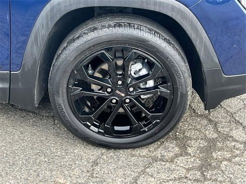 Certified 2022 GMC Terrain SLT w/ Elevation Edition image 7