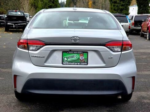 Used 2023 Toyota Corolla LE image 6