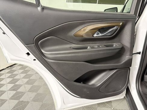 Used 2018 GMC Terrain Denali w/ Advanced Safety Package image 21