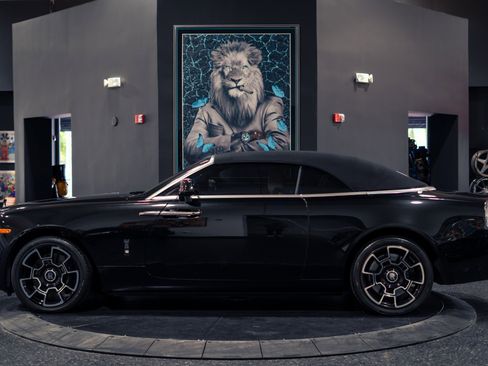 Used 2018 Rolls-Royce Dawn RWD image 39