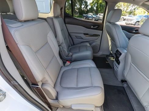 Used 2017 GMC Acadia SLT FWD image 26