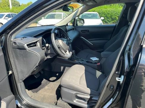 Used 2022 Toyota Corolla Cross LE AWD/4WD image 16