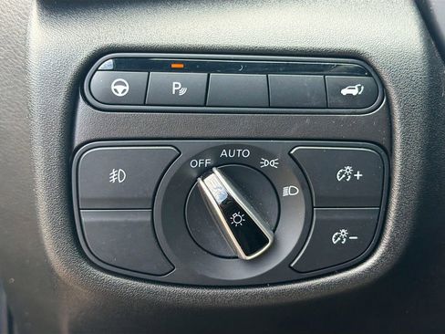 Used 2025 INFINITI QX55 Essential image 34