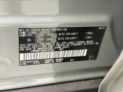 Used 2021 Toyota RAV4 XLE w/ Convenience Package AWD/4WD image 23