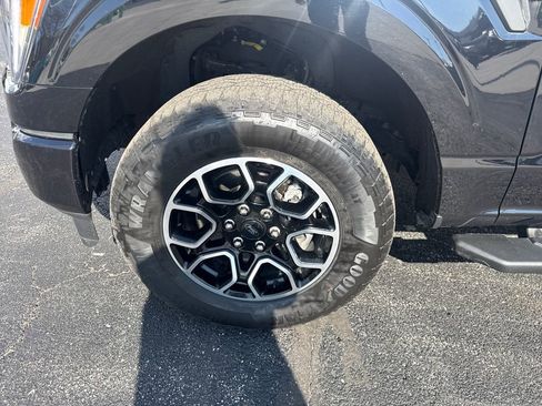 Used 2023 Ford F150 XLT w/ Equipment Group 302A High image 13