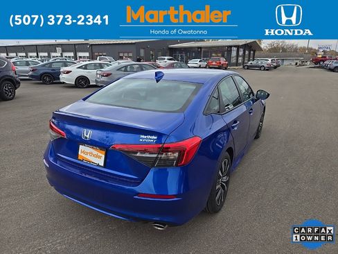 Used 2023 Honda Civic Sport image 5